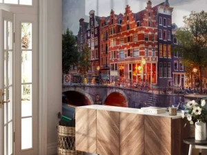 Online Amsterdamse grachtenpanden met boten op de voorgrond fotobehang Steden | Architectuur