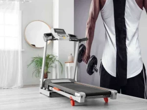 Online Bodybuilder aan het trainen fotobehang Tienerkamer | Sport