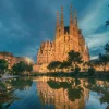 New De Sagrada Familia in Barcelona fotobehang Architectuur