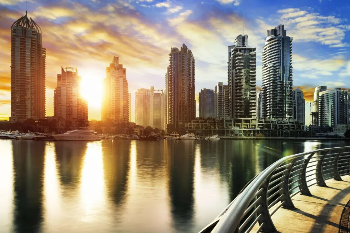 dubai_marina_bij_zonsopko_0.webp Sale Dubai Marina bij zonsopkomst fotobehang Architectuur
