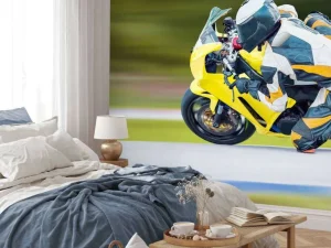 Best Gele motor maakt een scherpe bocht fotobehang Tienerkamer | Transport