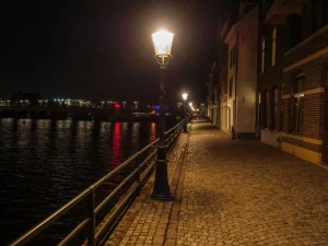 Clearance Gezellig straatje in Maastricht fotobehang Steden | Architectuur