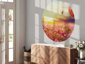 Online Luchtballonnen boven een bloemenveld fotobehang Transport | Bloemen