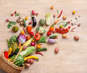 Fashion Mand met groenten en fruit fotobehang Keuken