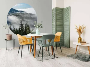Online Mistig bos in de bergen fotobehang Bloemen