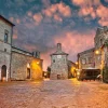 Discount Oud gezellig Italiaans dorpje genaamd Sovana fotobehang Architectuur