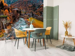 Hot Rivier langs een dorpje fotobehang Bloemen