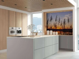 Hot Rivier met riet bij zonsondergang fotobehang Bloemen