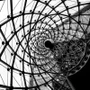 New Spiraalvormige architectuur in zwart-wit fotobehang Architectuur | 3d