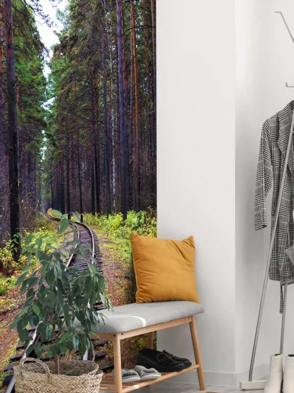 Discount Spoorlijn door een bos fotobehang Transport