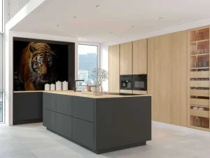 New Tijger met een zwarte achtergrond fotobehang Dieren