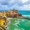 Discount Uitzicht op het dorpje Vernazza fotobehang Architectuur