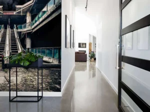 Sale Verlaten gebouw met roltrappen bij volle maan fotobehang 3d