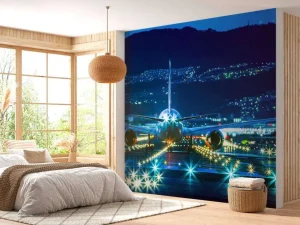 Online Vliegtuig op een verlicht vliegveld fotobehang Tienerkamer