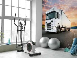 Clearance Witte vrachtwagen op de snelweg bij zonsondergang fotobehang Tienerkamer | Kinderkamer